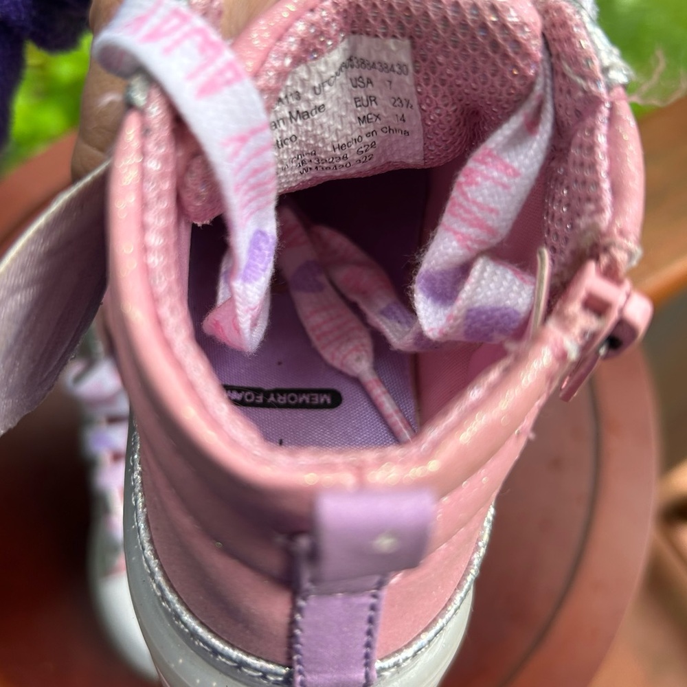Butterfly Wing Sneakers | Toddler Girl Size 7 | Pink Glitter High-Top Shoes 🦋 - Picture 7 of 7